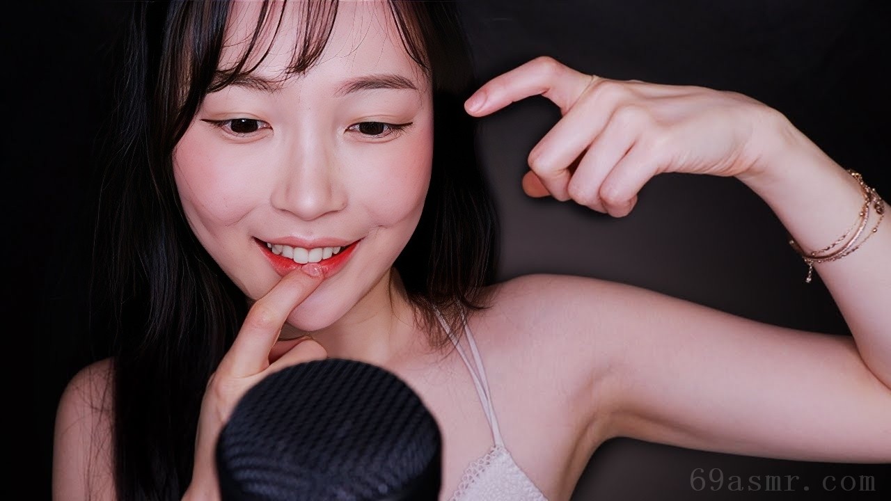 ASMR Tapping on myself (Face Lips Teeth Cheeks~)