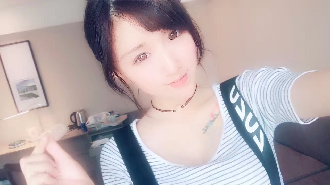 【中文ASMR】中文情景+安眠向+头等舱空姐一对一服务+轻语+各种物品的敲击声