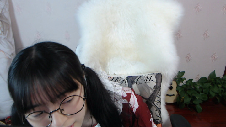 灵性饱满的欢欢ASMR-【欢欢】哥哥,再不起床妹妹要做坏事了噢...